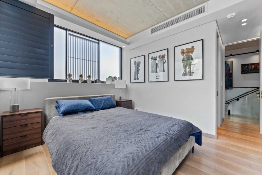 3 Bedroom Property for Sale in Sea Point Western Cape